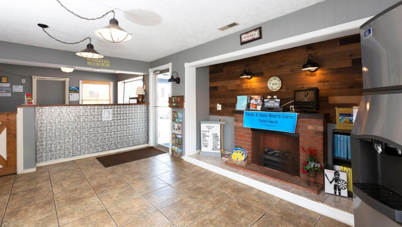 Sunrise Inn Уилямстаун Екстериор снимка