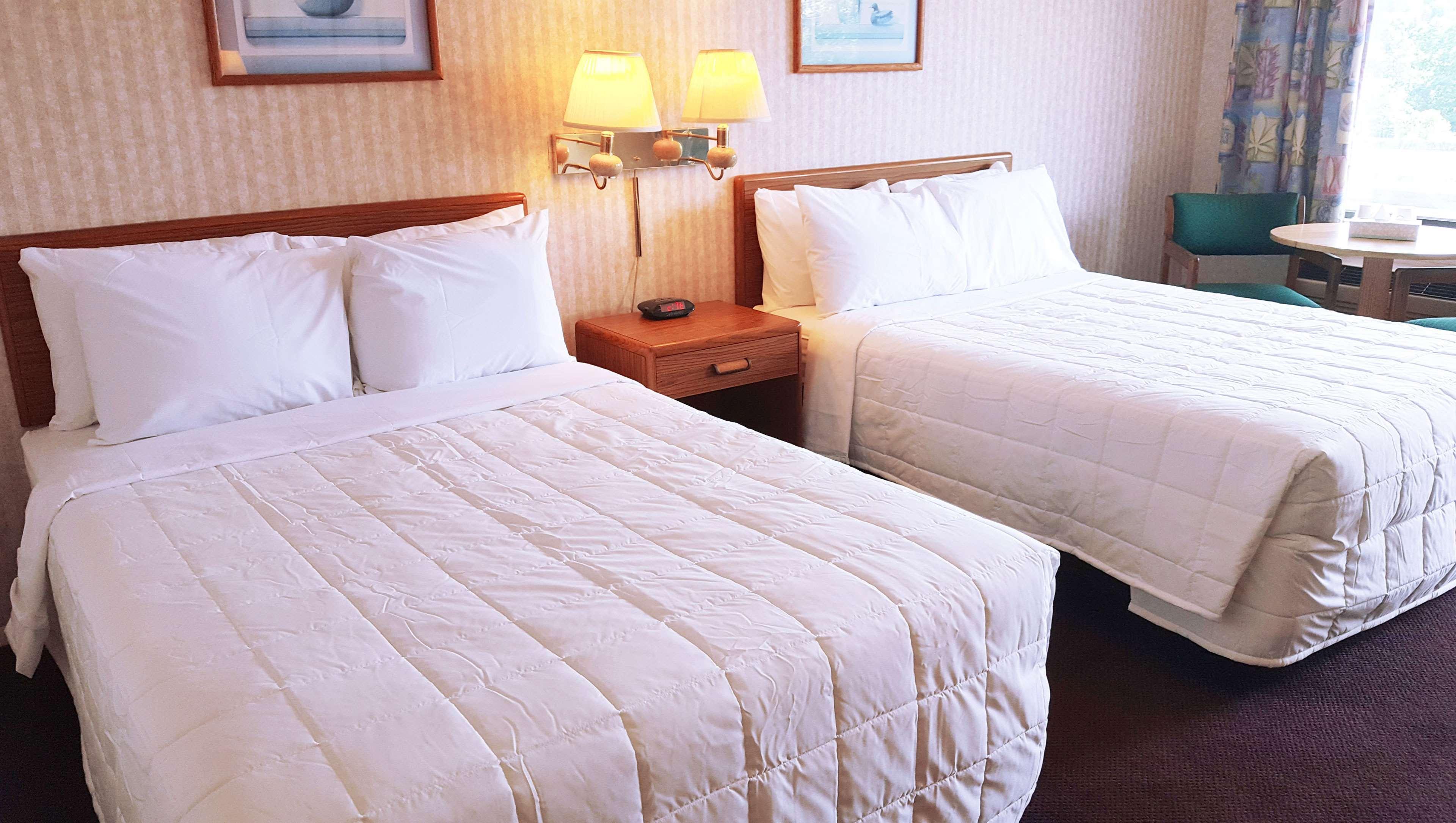 Sunrise Inn Уилямстаун Екстериор снимка
